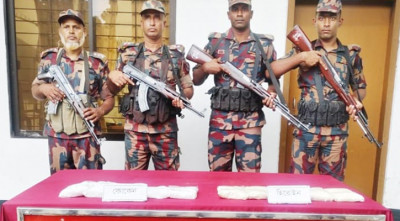 ট্রেন থেকে ২ কোটি টাকার কোকেন-হেরোইন উদ্ধার